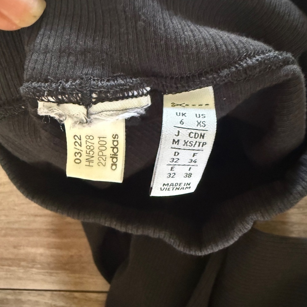 Adidas Originals | Ribbed Black Leggings (XS) - Picture 7 of 7